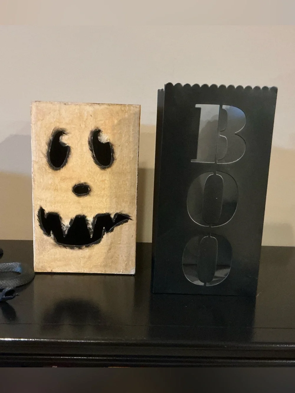 2 Halloween BOO and FACE Metal Luminarias Decor 👻